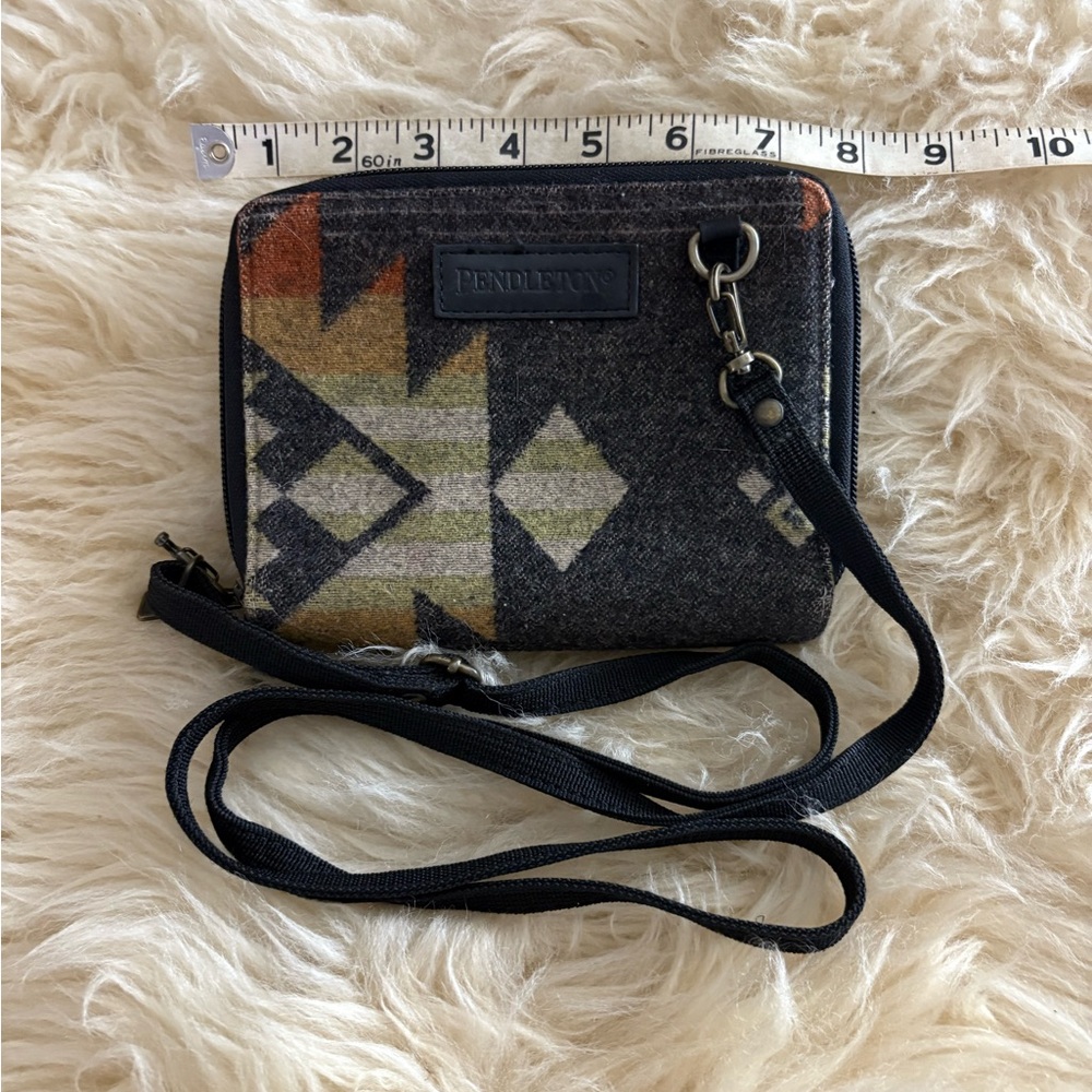 Pendleton Geometric Pattern Crossbody Bag - Black… - image 8